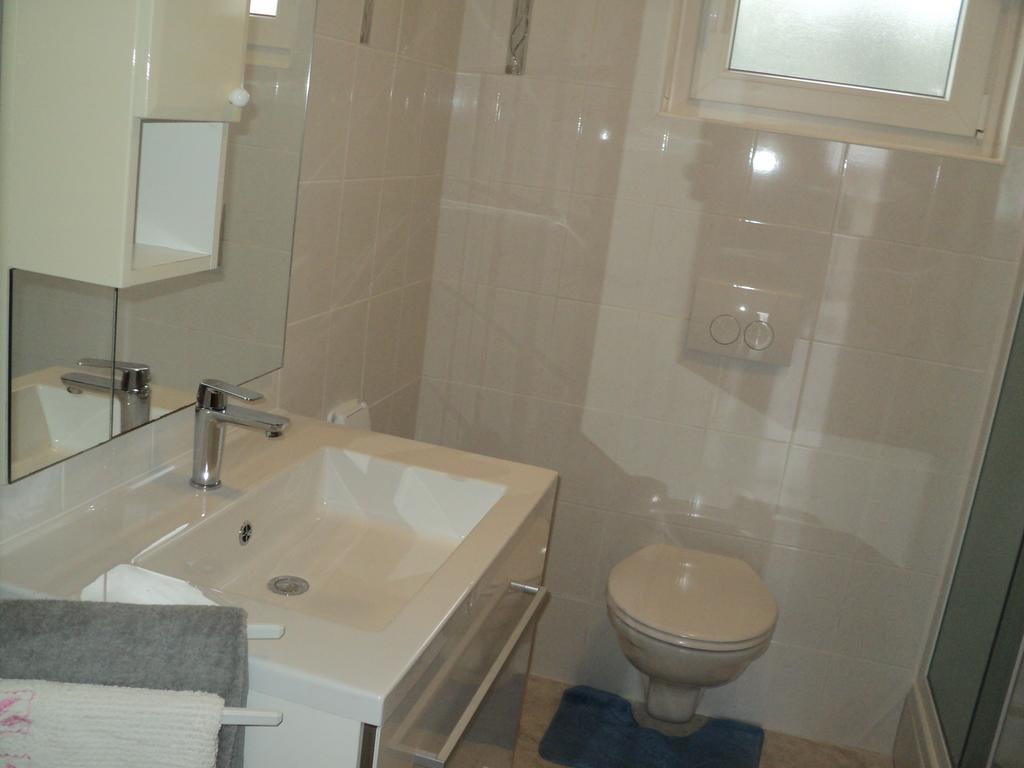 קרק Apartments Nevenka מראה חיצוני תמונה