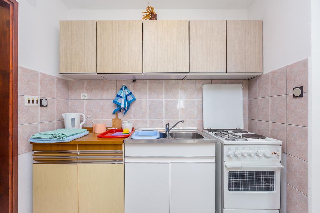 קרק Apartments Nevenka מראה חיצוני תמונה