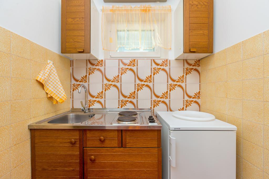 קרק Apartments Nevenka מראה חיצוני תמונה